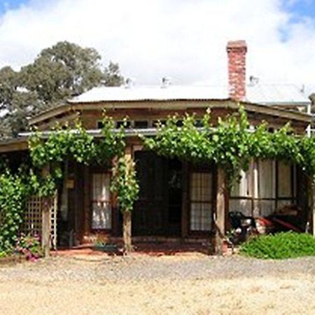 Moonbeam Cottages & Rainbow Cafe Moonambel Luaran gambar