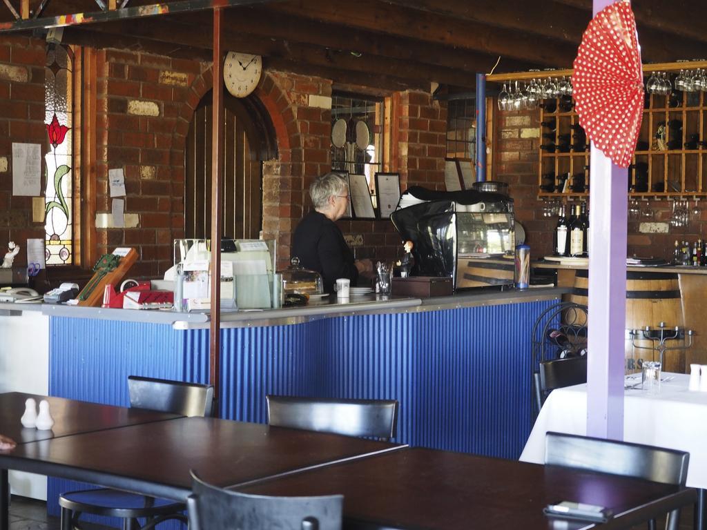 Moonbeam Cottages & Rainbow Cafe Moonambel Luaran gambar
