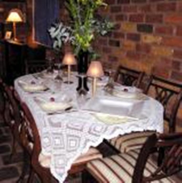 Moonbeam Cottages & Rainbow Cafe Moonambel Luaran gambar